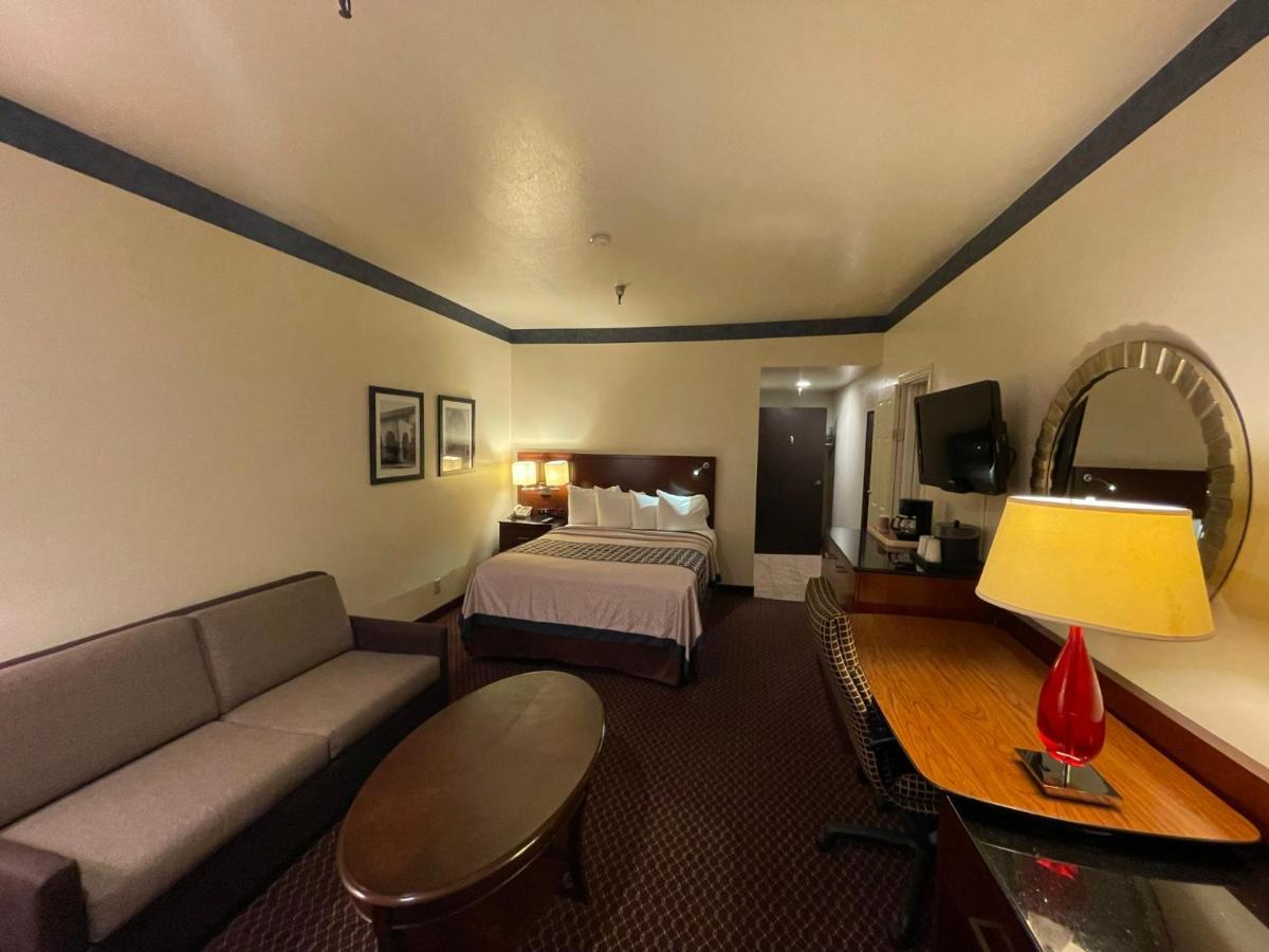 Oakridge Inn Oak View エクステリア 写真