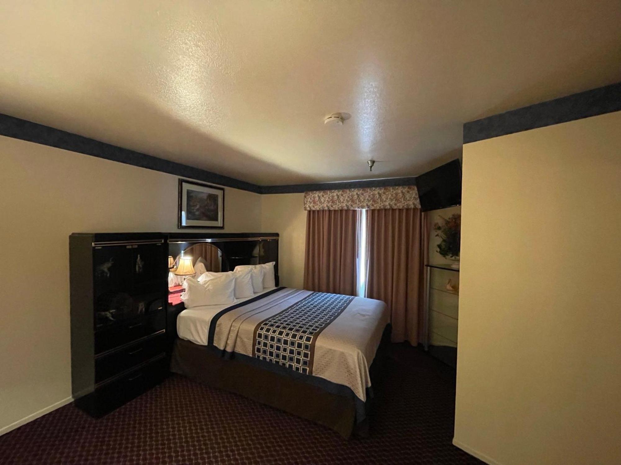 Oakridge Inn Oak View エクステリア 写真