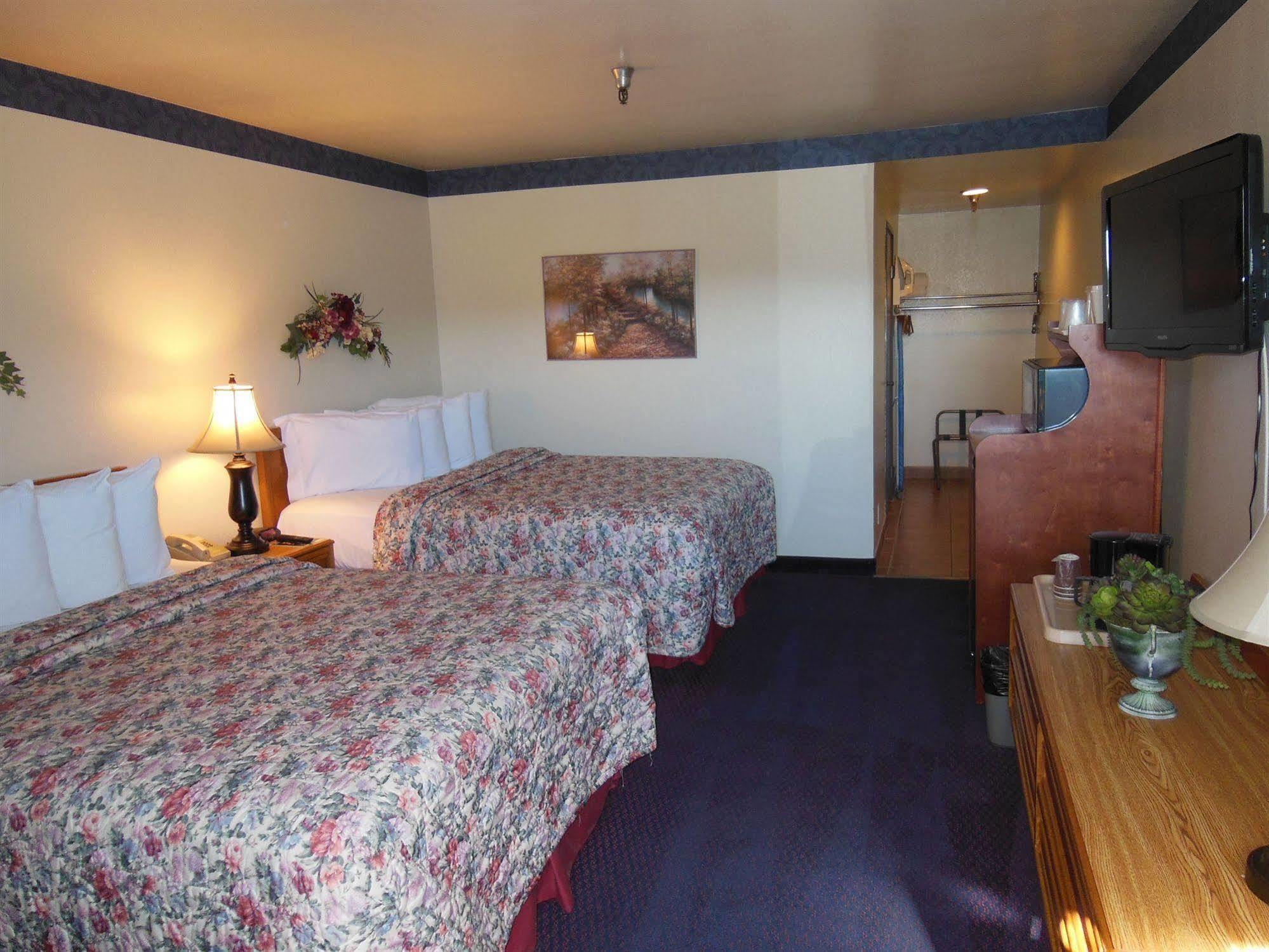 Oakridge Inn Oak View エクステリア 写真